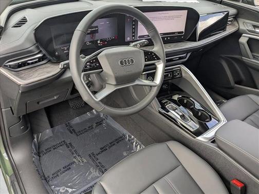 District Green Metallic 2026 Audi Q5 Sportback Premium TFSI quattro S tronic