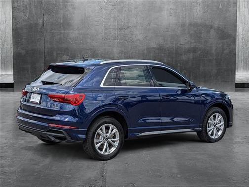 2025 Audi Q3 Premium 45 TFSI S line quattro Tiptronic