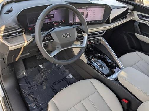 Glacier White Metallic 2026 Audi Q5 Premium TFSI quattro S tronic