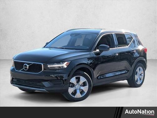 2020 Volvo XC40 T4 Momentum