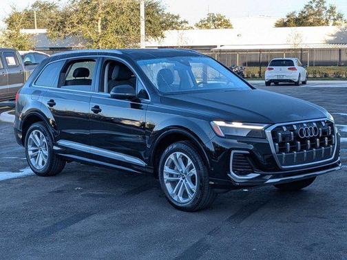 2026 Audi Q7 45 Premium Plus