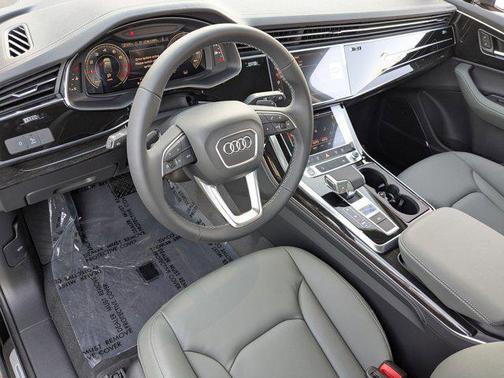 2026 Audi Q7 45 Premium Plus