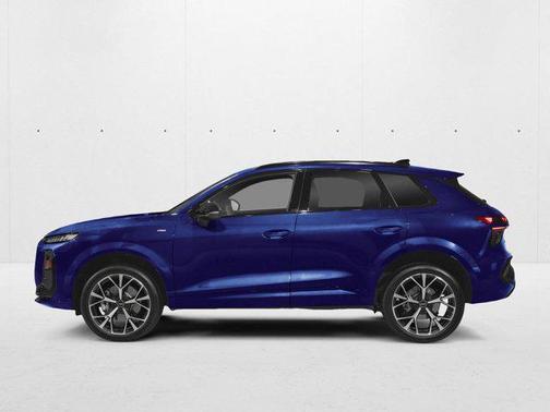Navarra Blue Metallic 2026 Audi Q3 TFSI quattro S tronic