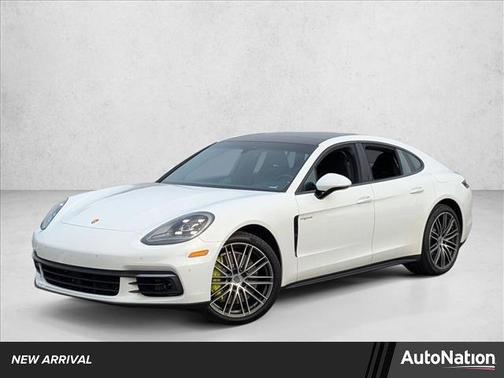 2018 Porsche Panamera 4