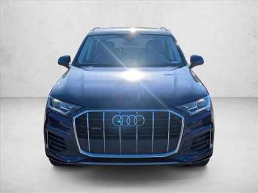 2022 Audi Q7 45 Premium