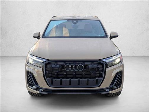 2025 Audi Q7 45 Premium Plus