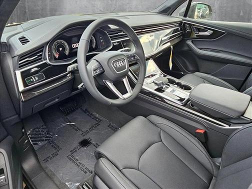 2025 Audi Q7 55 Prestige