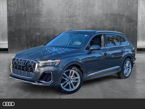 2025 Audi Q7 55 Premium Plus