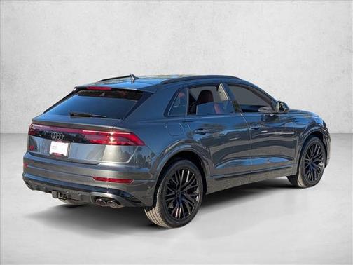 2026 Audi SQ8 4.0T Premium Plus