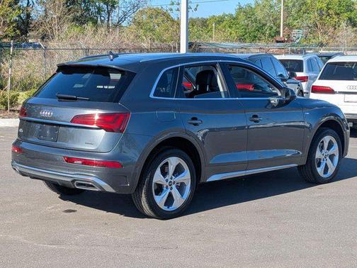 2023 Audi Q5 45 S line Prestige