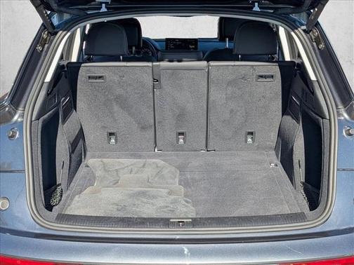 2023 Audi Q5 45 S line Prestige