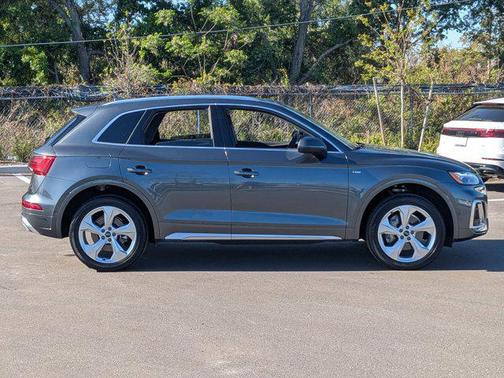 2023 Audi Q5 45 S line Prestige