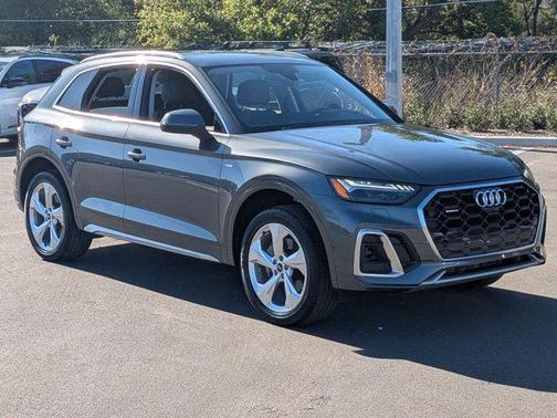 2023 Audi Q5 45 S line Prestige