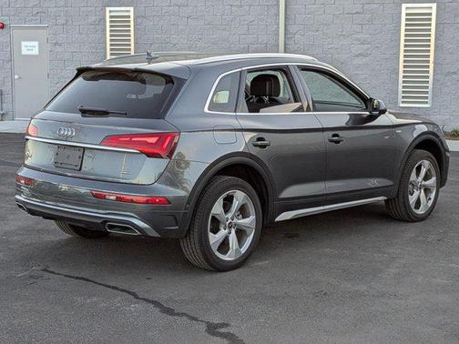 2023 Audi Q5 45 S line Prestige