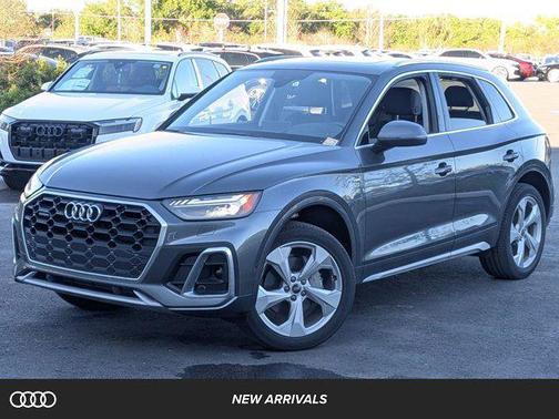 2023 Audi Q5 45 S line Prestige