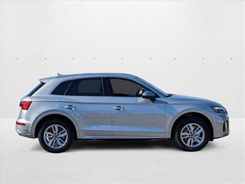 2023 Audi Q5 45 S line Premium