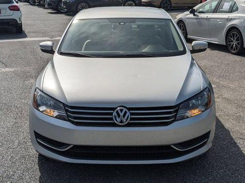 2015 Volkswagen Passat 1.8T Auto SE