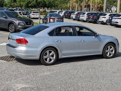 2015 Volkswagen Passat 1.8T Auto SE