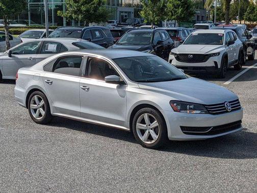 2015 Volkswagen Passat 1.8T Auto SE