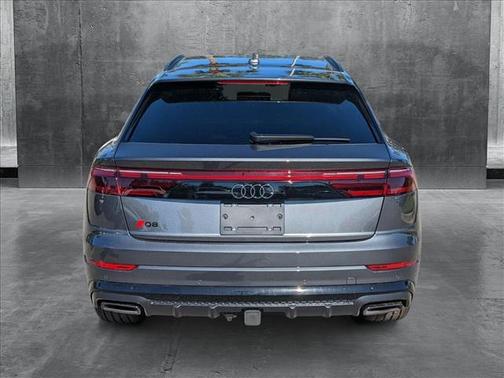 2025 Audi Q8 55 Premium Plus