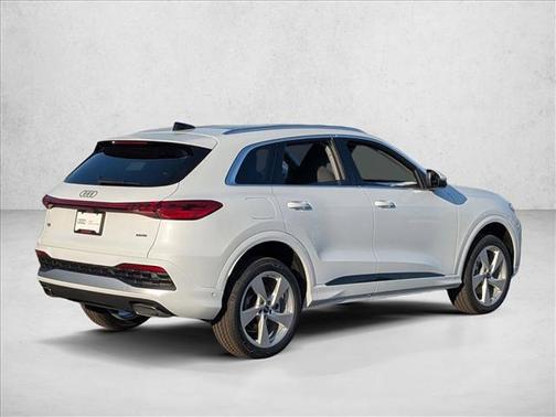 2025 Audi Q5 Premium Plus TFSI quattro S tronic