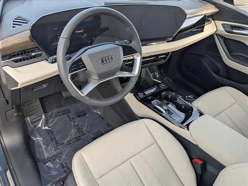 2025 Audi Q6 e-tron Premium quattro