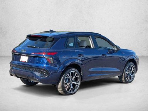 Navarra Blue Metallic 2026 Audi Q3 S line