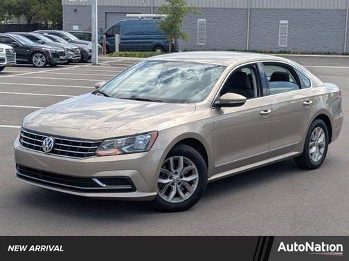 2017 Volkswagen Passat 1.8T S