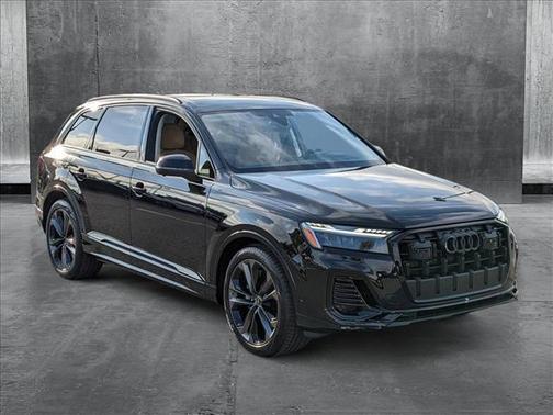 2025 Audi Q7 55 Prestige