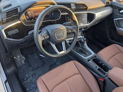 Arkona White 2025 Audi Q3 Premium 45 TFSI S line quattro Tiptronic