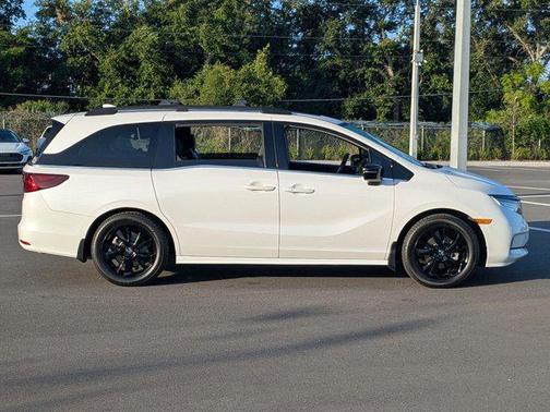 Platinum White Pearl 2024 Honda Odyssey Sport