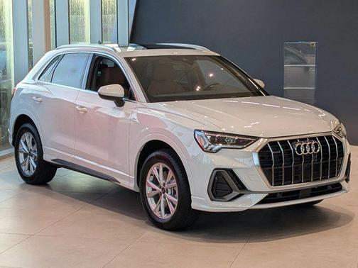 2025 Audi Q3 45 S line Premium Plus