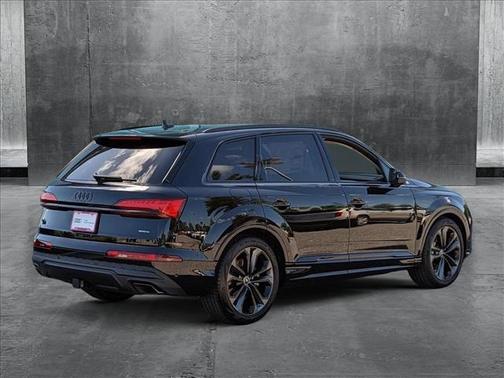 2025 Audi Q7 55 Prestige