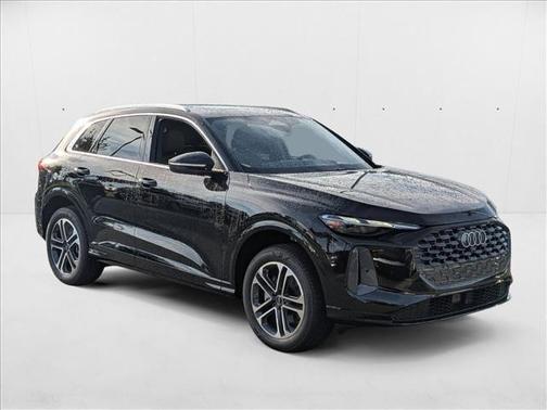 2025 Audi Q5 Premium
