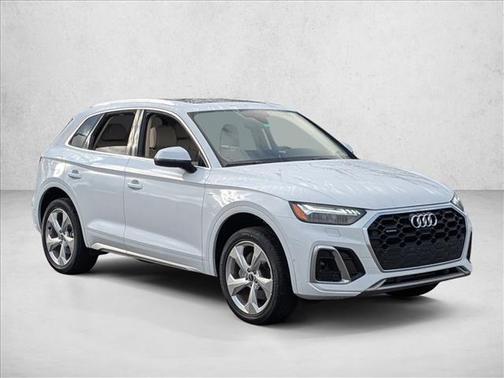 2023 Audi Q5 45 S line Prestige
