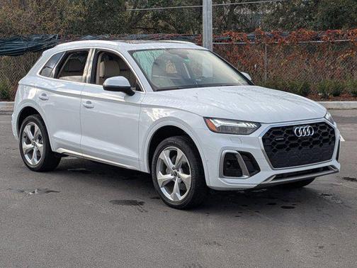 2023 Audi Q5 45 S line Prestige