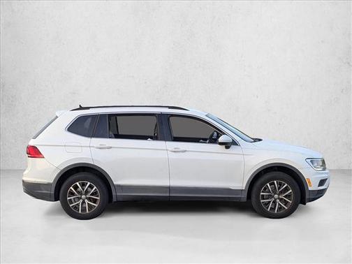 Pure White 2020 Volkswagen Tiguan 2.0T SE