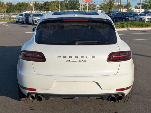 Carrara White Metallic 2018 Porsche Macan Macan GTS