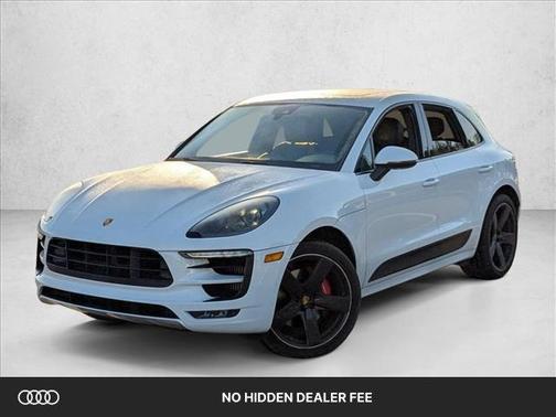 Carrara White Metallic 2018 Porsche Macan Macan GTS