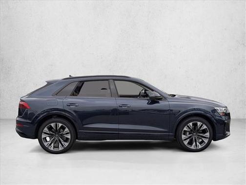 2025 Audi Q8 55 Prestige
