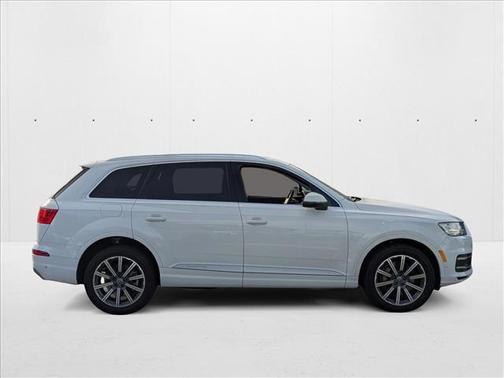 2019 Audi Q7 55 Premium Plus