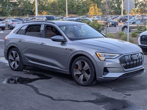 2023 Audi e-tron Premium Plus quattro