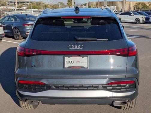 2025 Audi Q5 Premium TFSI quattro S tronic