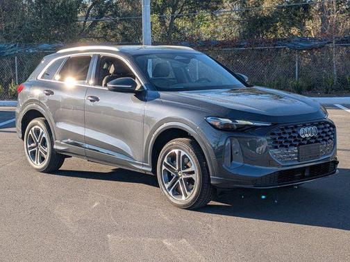 2025 Audi Q5 Premium TFSI quattro S tronic