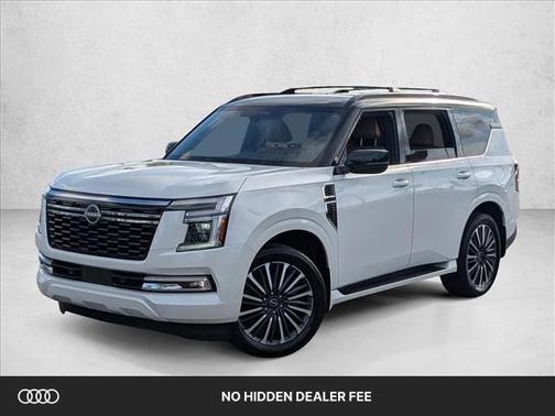 Everest White Pearl Tricoat/Super Black 2025 Nissan Armada Platinum Reserve 2WD