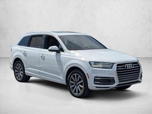 Glacier White Metallic 2019 Audi Q7 45 Premium Plus