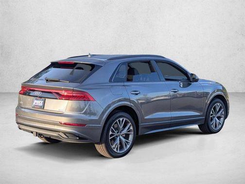Samurai Gray Metallic 2021 Audi Q8 55 Premium