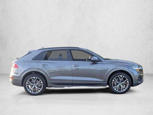 Samurai Gray Metallic 2021 Audi Q8 55 Premium