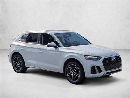 2021 Audi Q5 Premium Plus 55 TFSI e quattro S tronic