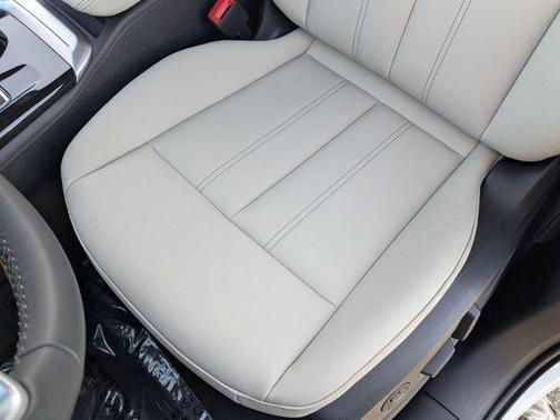 Glacier White Metallic 2026 Audi Q5 Premium Plus